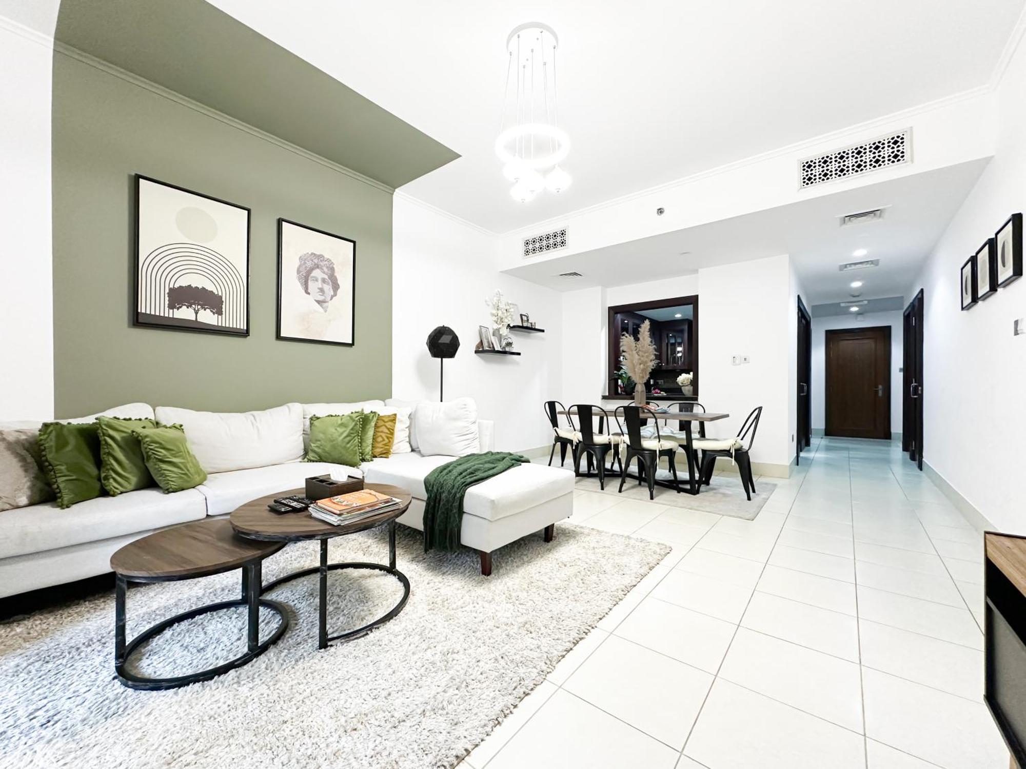 شقة Trophy 2Br Aladdin Estate W Burj Khalifa View دبي المظهر الخارجي الصورة